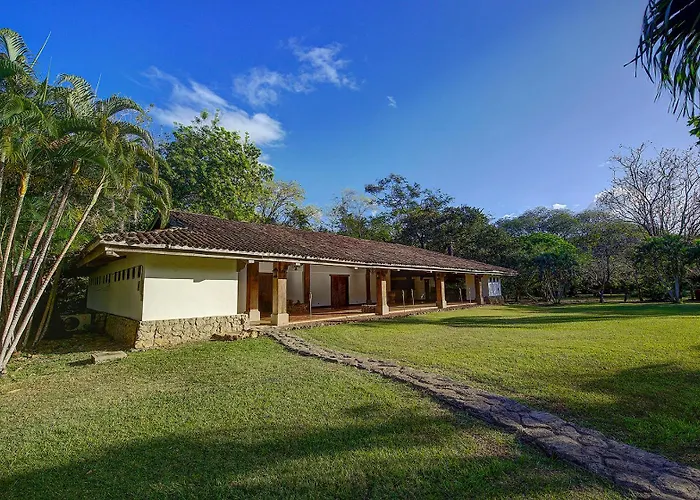 Hotel Hacienda La Pacifica Eco-lodge