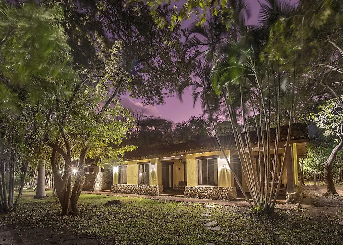 Hacienda La Pacifica Eco-lodge Hotel